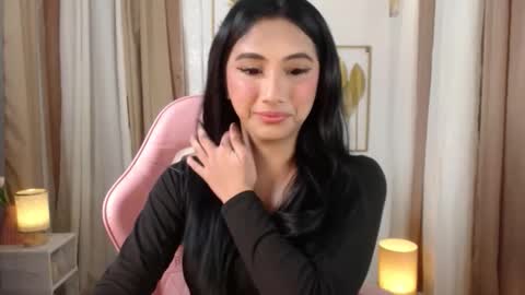 Snapshot of hugeasiancockandrea chatting on 09-12-25, 01:06 drea  online show from 09-12-25, 01:06