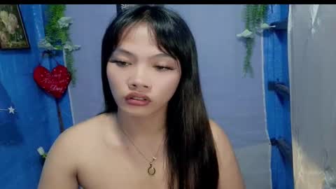 Snapshot of hugecock_elie chatting on 03-18-26, 10:57 Elie online show from 03-18-26, 10:57
