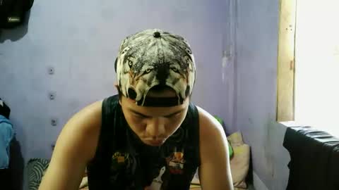 Snapshot of hugecock_polly chatting on 02-09-26, 02:04 hardfucker online show from 02-09-26, 02:04