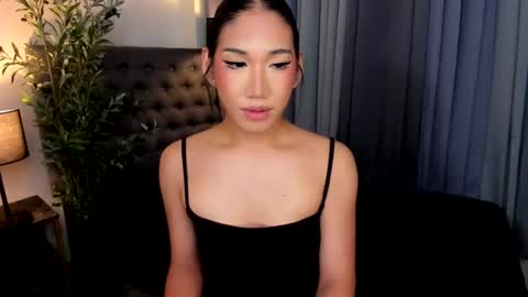 Snapshot of hugecockasianprincess chatting on 08-05-26, 09:39 Lexy online show from 08-05-26, 09:39
