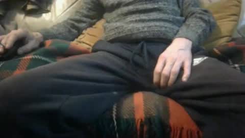 Snapshot of hugenob4u chatting on 12-25-24, 09:33 hugenob4u online show from 12-25-24, 09:33