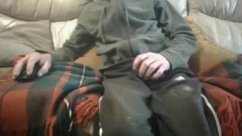 Snapshot of hugenob4u chatting on 10-12-25, 11:09 hugenob4u online show from 10-12-25, 11:09