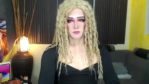 MsLovely online show from 04-22-26, 10:22