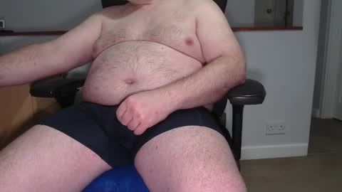 Huggie Bear online show from 02-25-25, 07:09