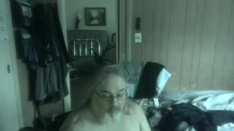 Snapshot of huggybear566 chatting on 06-30-26, 03:13 lonely huggy bear online show from 06-30-26, 03:13