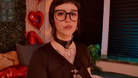 Mika online show from 02-15-26, 05:42