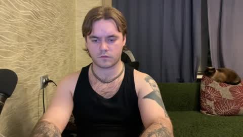 Snapshot of hugo__brad chatting on 04-29-26, 07:20 Hugo online show from 04-29-26, 07:20