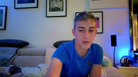 Hugo online show from 11-30-25, 04:33