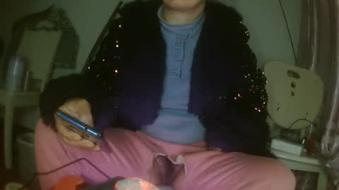 hujiajia520321431 online show from 01-05-26, 10:02