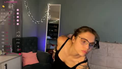 Jess online show from 04-29-26, 04:11