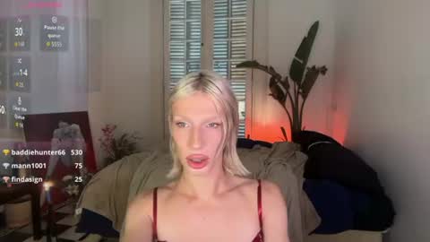 Snapshot of hung_angel_xxl chatting on 07-06-26, 03:03 Alice help me reach 100 likes online show from 07-06-26, 03:03