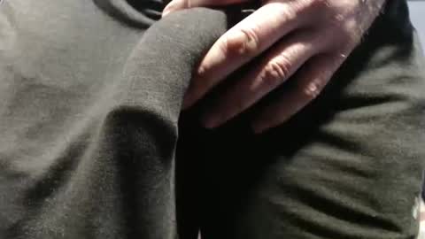 Snapshot of hung_hot_fit10 chatting on 11-07-25, 03:56 Big uncut cock dripping online show from 11-07-25, 03:56