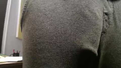 Snapshot of hung_hot_fit10 chatting on 11-22-25, 09:47 Big uncut cock dripping online show from 11-22-25, 09:47