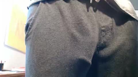 Big uncut cock dripping online show from 04-10-26, 08:24