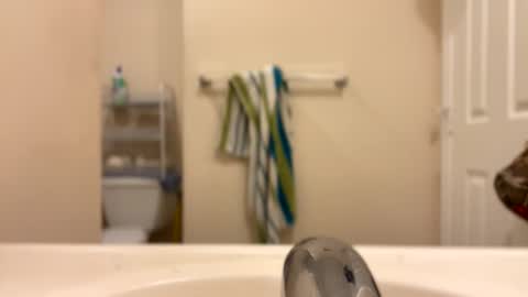 Snapshot of hungbwc99999 chatting on 11-02-25, 02:36 hungbwc99999 online show from 11-02-25, 02:36