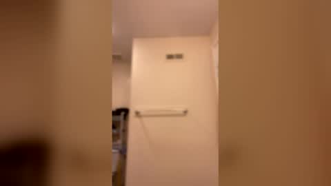 Snapshot of hungbwc99999 chatting on 02-23-26, 03:48 hungbwc99999 online show from 02-23-26, 03:48