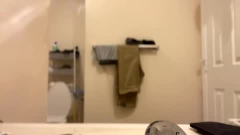 Snapshot of hungbwc99999 chatting on 02-25-26, 02:54 hungbwc99999 online show from 02-25-26, 02:54