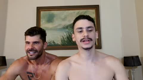 Snapshot of hungcaique chatting on 06-28-26, 01:22 hungcaique online show from 06-28-26, 01:22