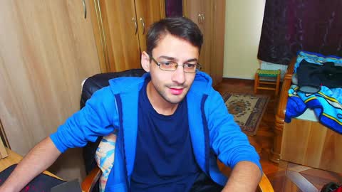 Snapshot of hungeddy chatting on 12-02-24, 07:58 Eddy online show from 12-02-24, 07:58