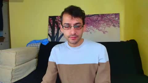 Snapshot of hungeddy chatting on 11-27-25, 08:33 Eddy online show from 11-27-25, 08:33