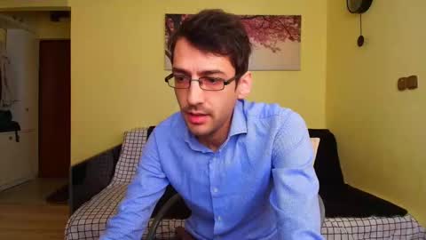 Snapshot of hungeddy chatting on 12-04-25, 08:34 Eddy online show from 12-04-25, 08:34