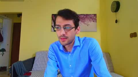 Snapshot of hungeddy chatting on 12-05-25, 08:49 Eddy online show from 12-05-25, 08:49