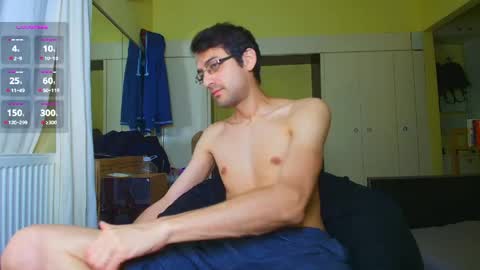 Snapshot of hungeddy chatting on 05-17-26, 04:58 Eddy online show from 05-17-26, 04:58