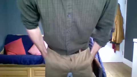 Snapshot of hunghard2004 chatting on 10-08-25, 10:02 hunghard2004 online show from 10-08-25, 10:02