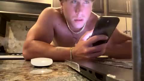 hungkingg22 online show from 11-18-25, 03:49