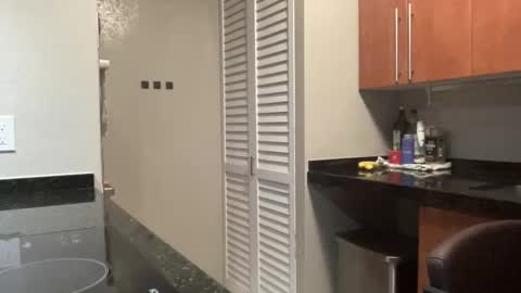 Snapshot of hungrooster69 chatting on 03-18-26, 10:29 Hungrooster69 online show from 03-18-26, 10:29