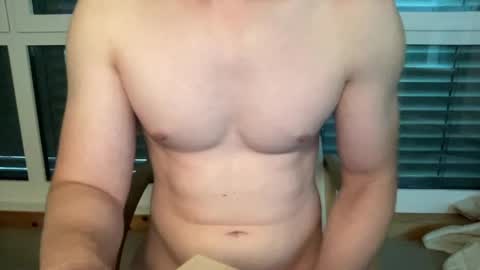 Snapshot of hungwank95 chatting on 06-08-26, 07:03 hungwank95 online show from 06-08-26, 07:03