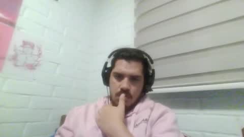 Snapshot of hungweeb chatting on 03-16-26, 03:12 Rod online show from 03-16-26, 03:12