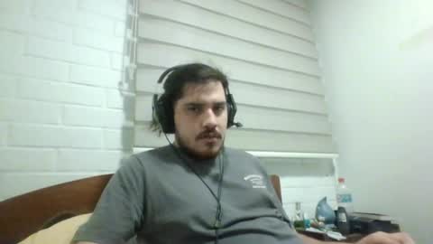 Snapshot of hungweeb chatting on 04-01-26, 03:18 Rod online show from 04-01-26, 03:18