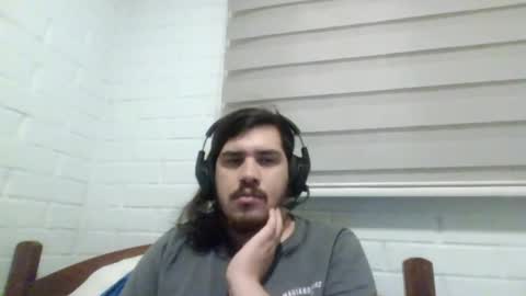 Snapshot of hungweeb chatting on 04-02-26, 02:20 Rod online show from 04-02-26, 02:20