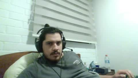 Snapshot of hungweeb chatting on 04-03-26, 03:37 Rod online show from 04-03-26, 03:37