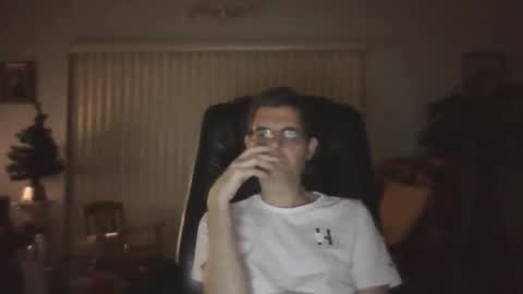 Snapshot of hunkmasclefad458 chatting on 12-02-25, 04:40 hunkmasclefad458 online show from 12-02-25, 04:40