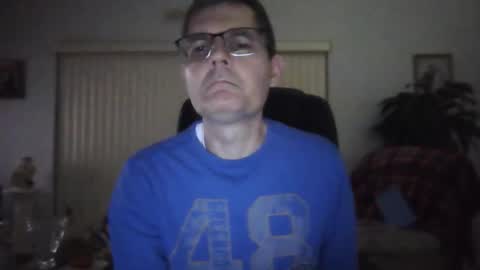 Snapshot of hunkmasclefad458 chatting on 06-09-26, 03:51 hunkmasclefad458 online show from 06-09-26, 03:51
