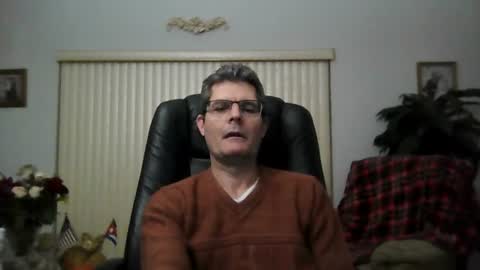 Snapshot of hunkmasclefad458 chatting on 07-19-26, 05:22 hunkmasclefad458 online show from 07-19-26, 05:22