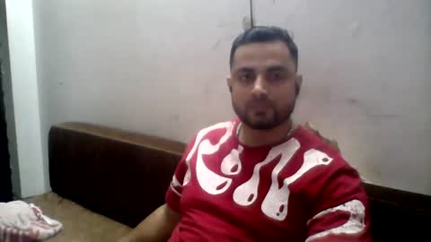 Snapshot of hunkster102 chatting on 06-14-26, 09:44 hunkster102 online show from 06-14-26, 09:44