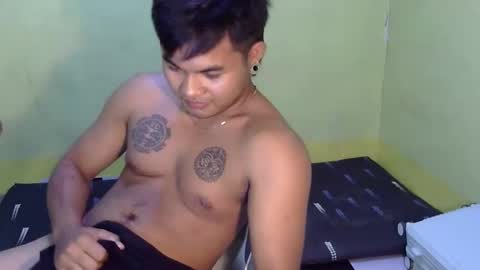 hunkyzeus online show from 10-20-25, 04:29
