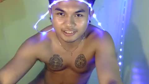 hunkyzeus online show from 10-21-25, 07:03
