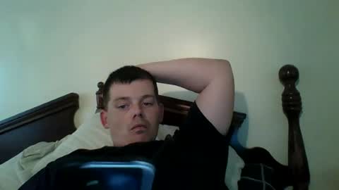Snapshot of huntdog1221 chatting on 06-27-26, 08:58 huntdog1221 online show from 06-27-26, 08:58