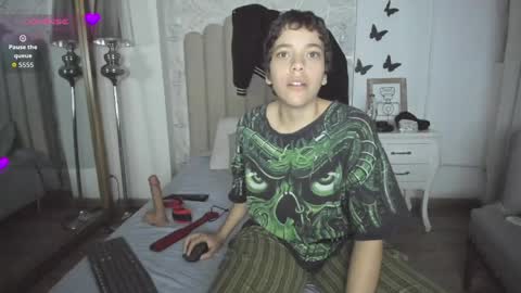 hunter exe  online show from 04-18-26, 03:54