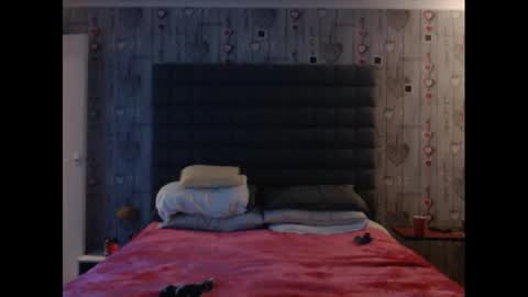 HunterandEsme online show from 01-21-25, 10:30