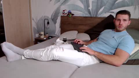 Hunter Bridges online show from 12-31-24, 02:03