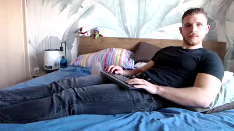 Hunter Bridges online show from 03-01-25, 06:57