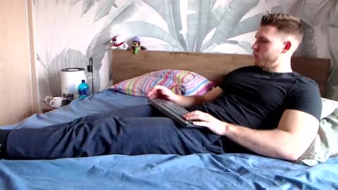 Hunter Bridges online show from 03-07-25, 08:13