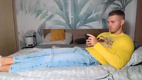 Hunter Bridges online show from 09-25-25, 09:02