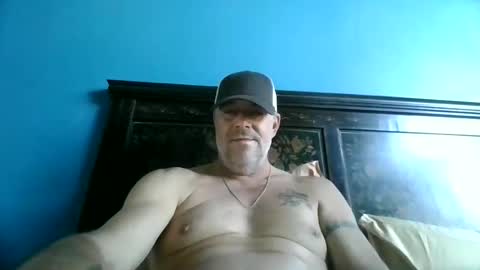Snapshot of hunybager chatting on 10-22-25, 01:22 hunybager online show from 10-22-25, 01:22