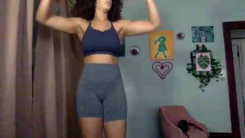 Snapshot of hunyybunz chatting on 12-24-24, 05:44 Goddess Hunyy online show from 12-24-24, 05:44